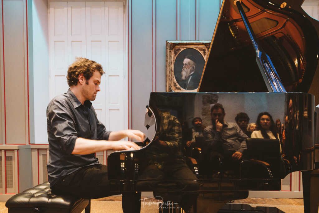 Andrew McCormack în concert la Cluj